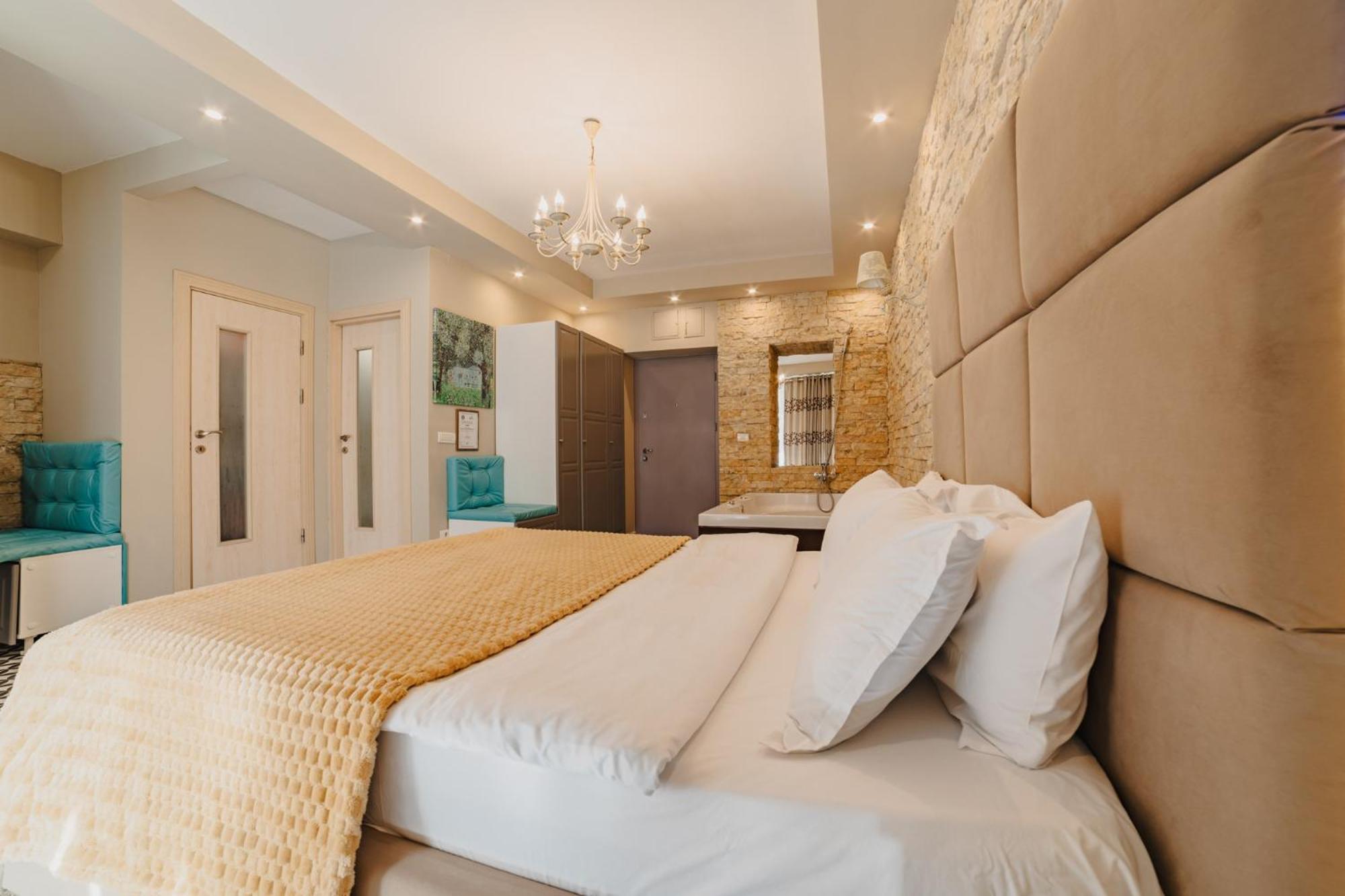 Romantic Jacuzzi Belleview Studio Sinaia Ngoại thất bức ảnh
